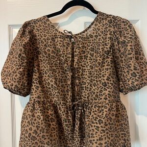 Leopard Print Puff Sleeve blouse w front tie detail